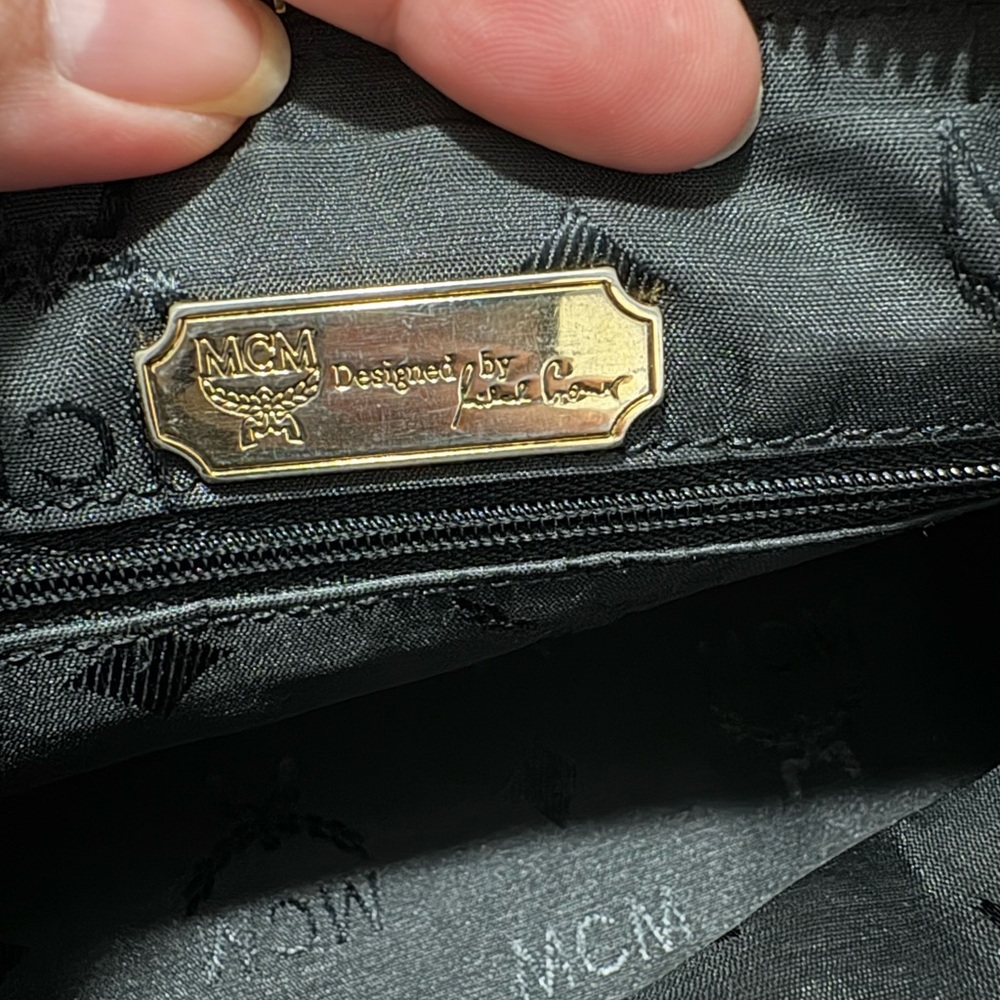 MCM Black Pebbled Leather Shoulder Bag - Picture 11 of 12